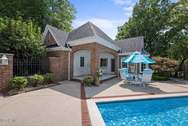 10751 Brexton Court, Whitehouse, OH 43571