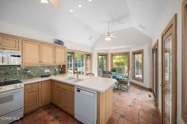 10751 Brexton Court, Whitehouse, OH 43571