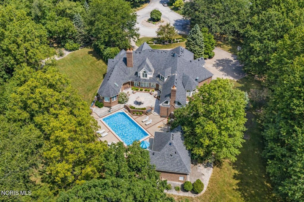 10751 Brexton Court, Whitehouse, OH 43571