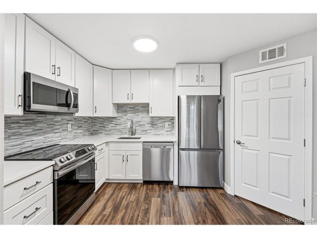 8601 E Dry Creek Rd 114, Englewood, CO 80112