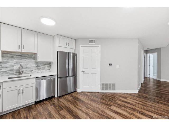8601 E Dry Creek Rd 114, Englewood, CO 80112