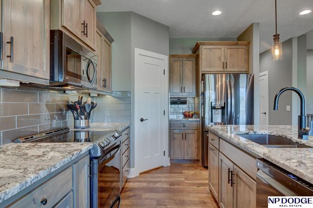 880 Birch Drive, Arlington, NE 68002
