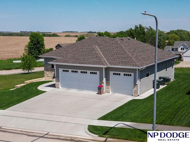 880 Birch Drive, Arlington, NE 68002