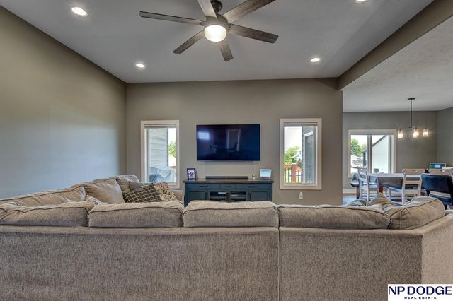 880 Birch Drive, Arlington, NE 68002
