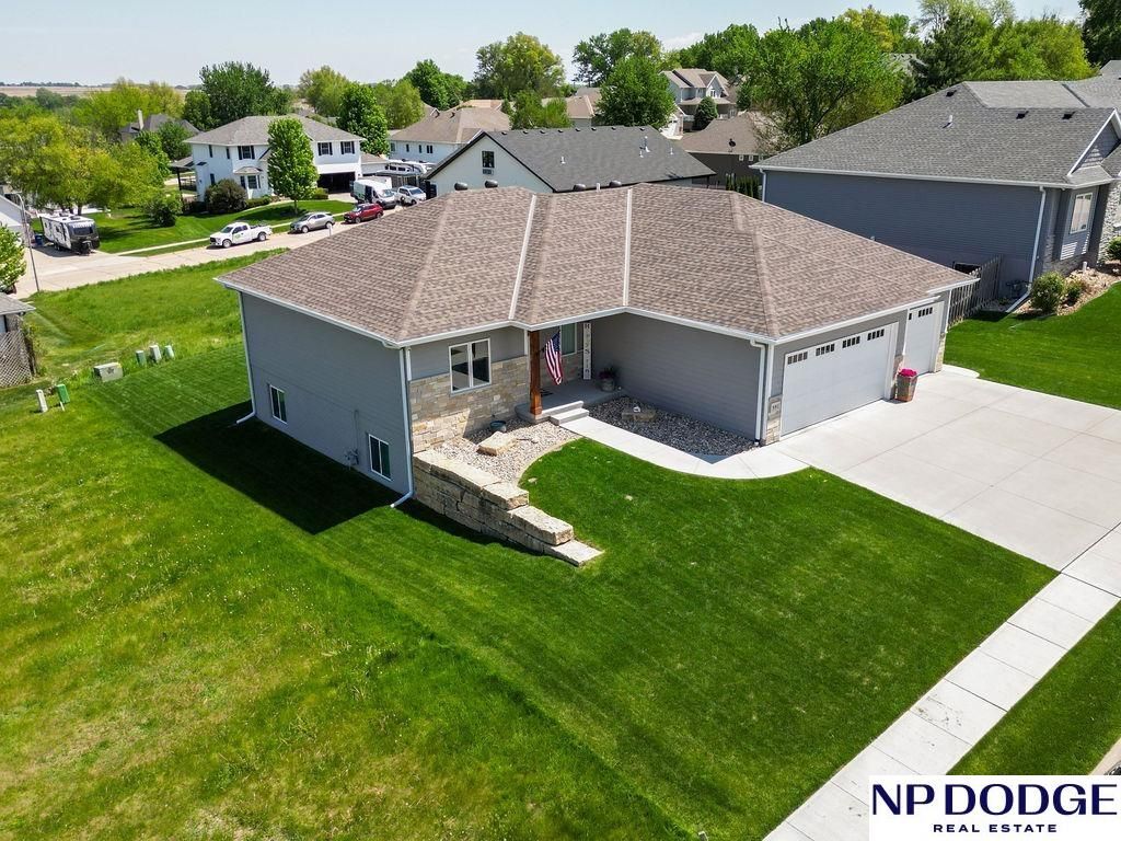880 Birch Drive, Arlington, NE 68002