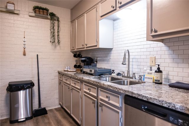 2912 Cherry Creek Circle, Bryan, TX 77802