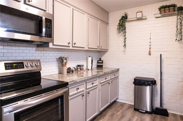 2912 Cherry Creek Circle, Bryan, TX 77802