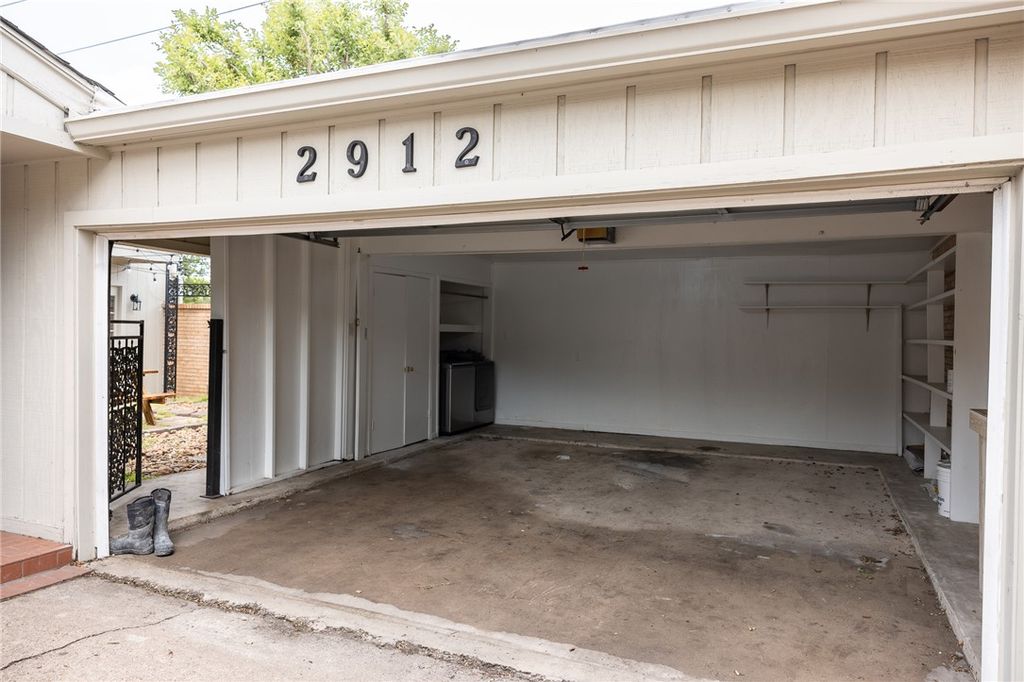 2912 Cherry Creek Circle, Bryan, TX 77802