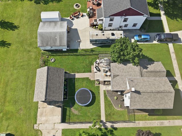 201 2nd Avenue SW, State Center, IA 50247