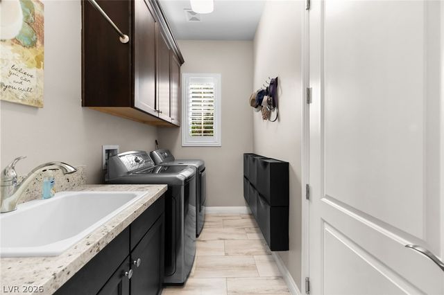 9714 Champagne Bliss Avenue, Las Vegas, NV 89149