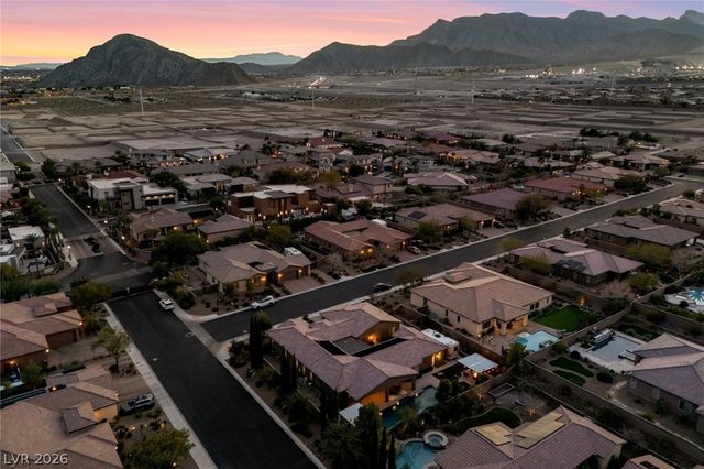 9714 Champagne Bliss Avenue, Las Vegas, NV 89149