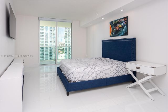 200 Sunny Isles Blvd 2-1105, Sunny Isles Beach, FL 33160