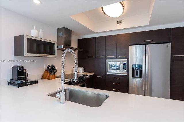 200 Sunny Isles Blvd 2-1105, Sunny Isles Beach, FL 33160