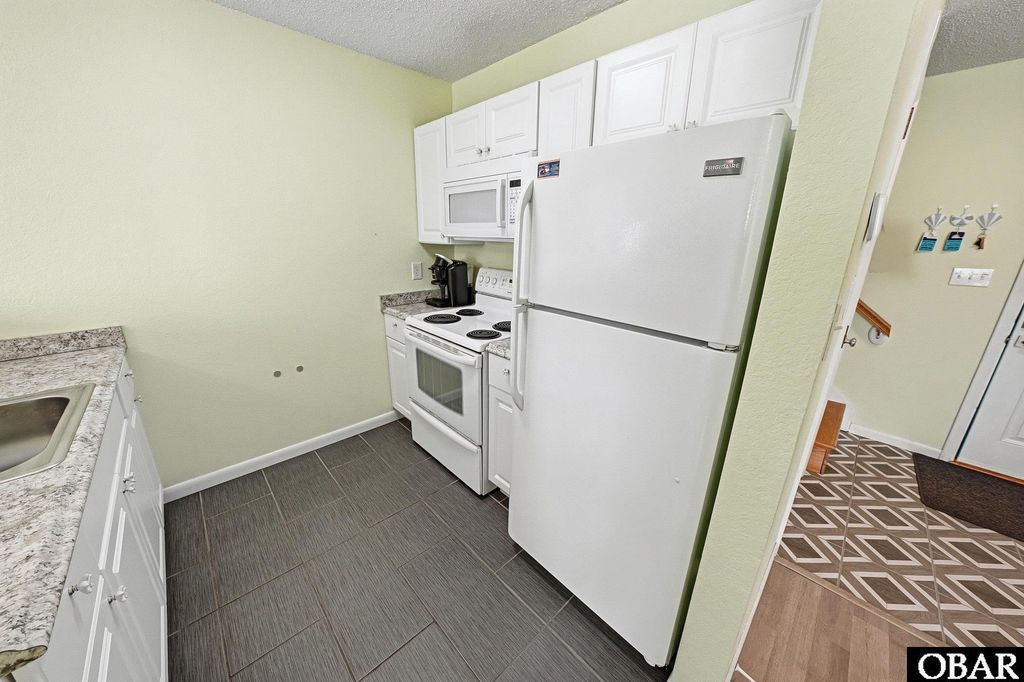 Image 11 of property listing at 1200 Wrightsville Boulevard Unit 4, Kill Devil Hills, NC 27948