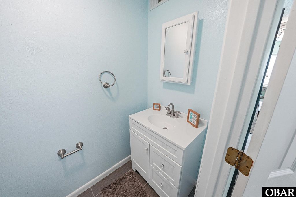 Image 15 of property listing at 1200 Wrightsville Boulevard Unit 4, Kill Devil Hills, NC 27948