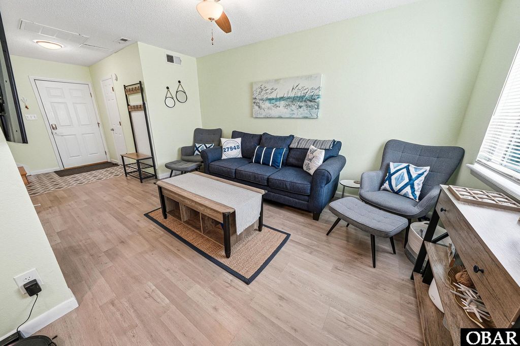Image 6 of property listing at 1200 Wrightsville Boulevard Unit 4, Kill Devil Hills, NC 27948