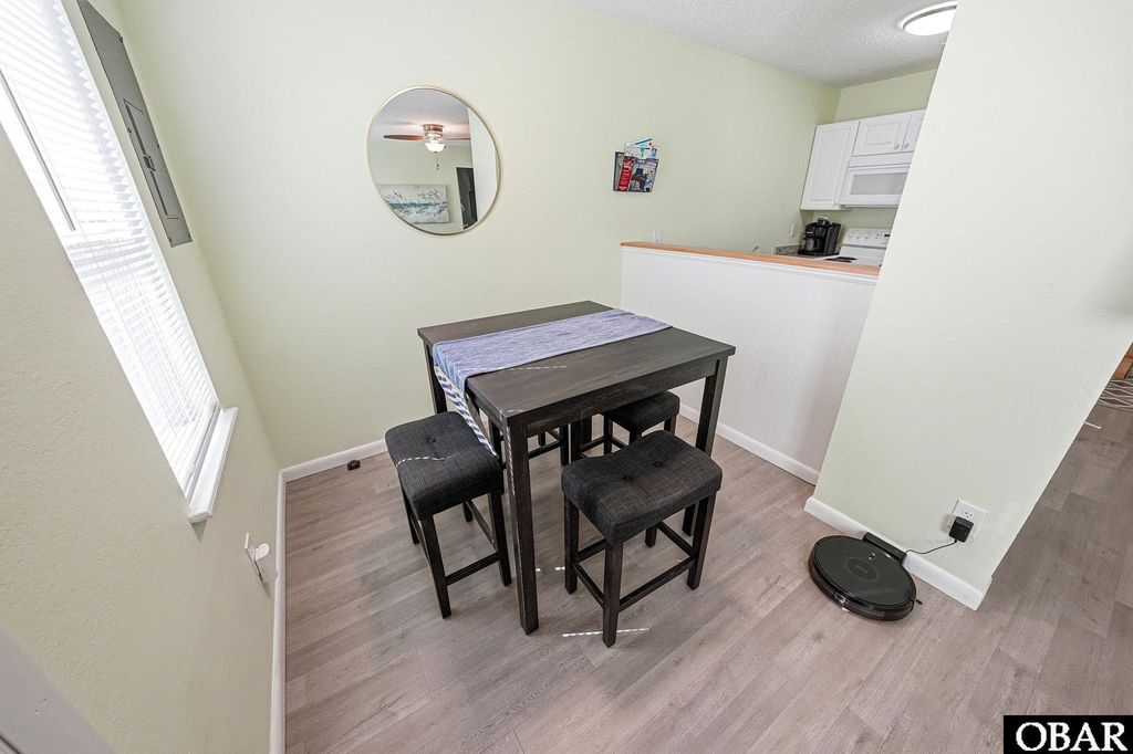 Image 8 of property listing at 1200 Wrightsville Boulevard Unit 4, Kill Devil Hills, NC 27948