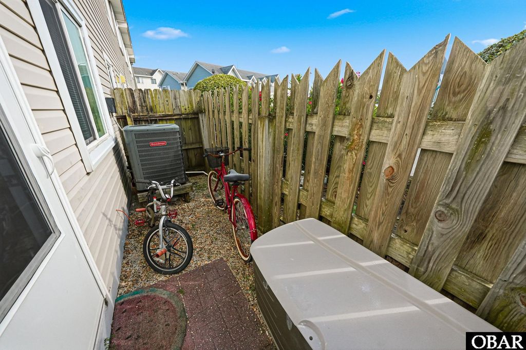 Image 9 of property listing at 1200 Wrightsville Boulevard Unit 4, Kill Devil Hills, NC 27948