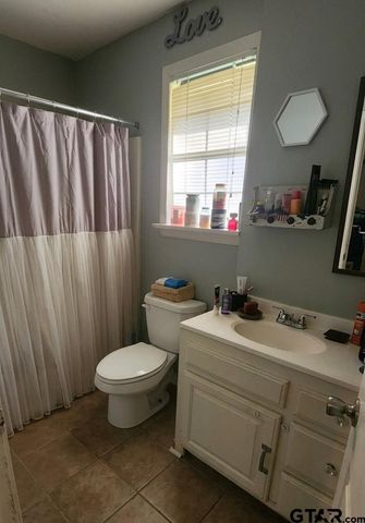 2028 Bradshaw Dr, Tyler, TX 75702