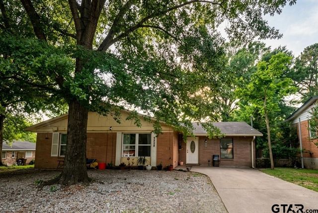 2028 Bradshaw Dr, Tyler, TX 75702