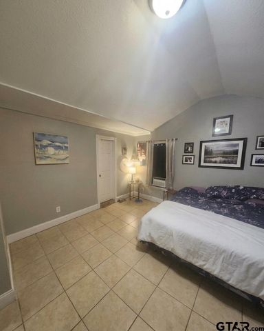 2028 Bradshaw Dr, Tyler, TX 75702