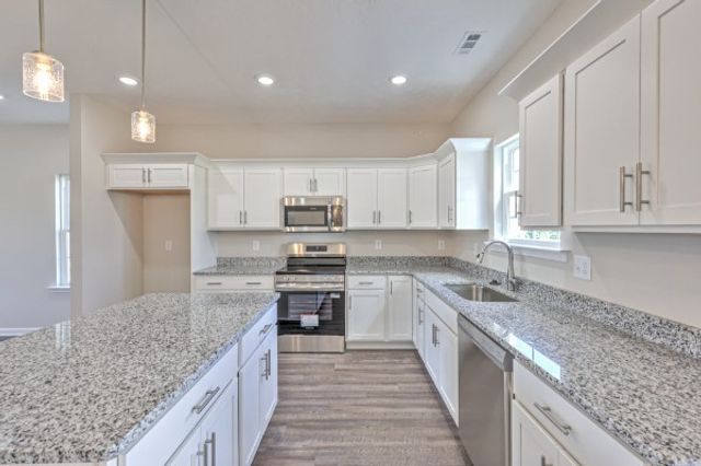 2864 Old Alto Hwy, Decherd, TN 37324