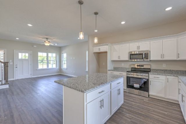 2864 Old Alto Hwy, Decherd, TN 37324