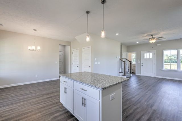 2864 Old Alto Hwy, Decherd, TN 37324