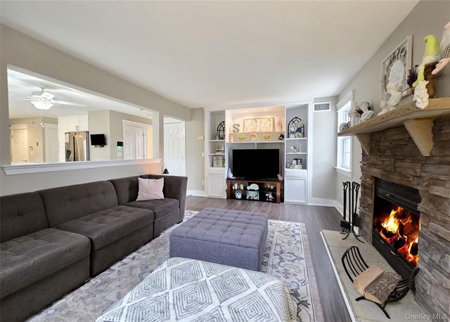 9 Keystone Court, Centereach, NY 11720