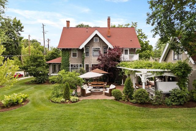N69W6507 Bridge ROAD, Cedarburg, WI 53012