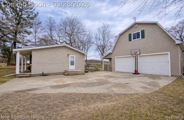 8393 Gale Road, Otisville, MI 48463