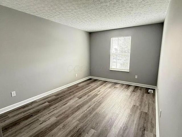 904 Charleston Way Drive, 20F, Westerville, OH 43081