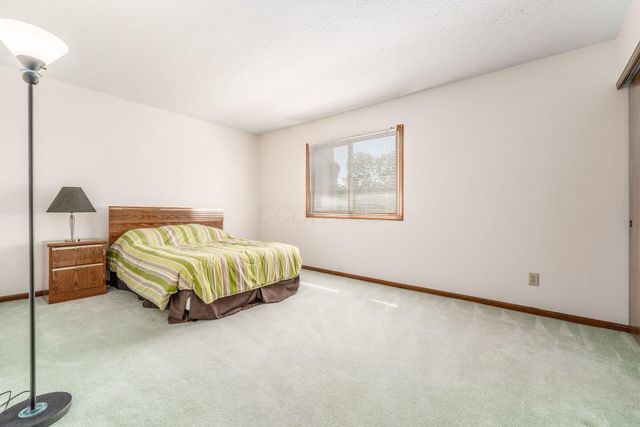 1949 Rockdale Drive, 32, Columbus, OH 43229