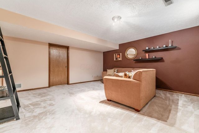 1949 Rockdale Drive, 32, Columbus, OH 43229
