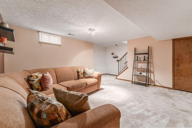 1949 Rockdale Drive, 32, Columbus, OH 43229