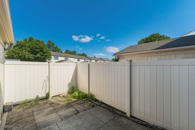 1949 Rockdale Drive, 32, Columbus, OH 43229