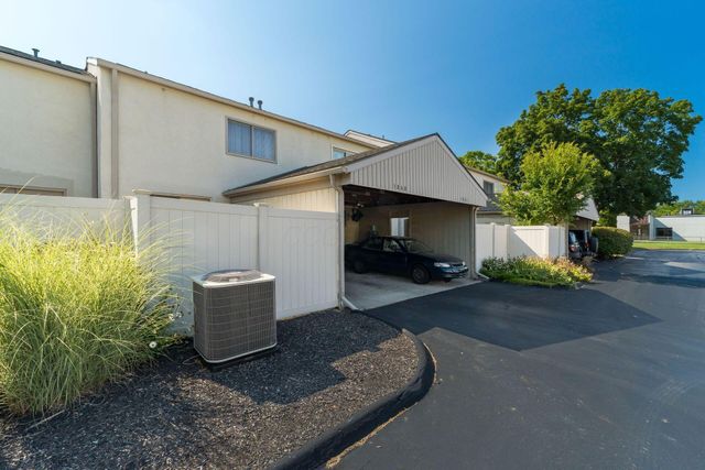 1949 Rockdale Drive, 32, Columbus, OH 43229