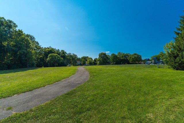1949 Rockdale Drive, 32, Columbus, OH 43229
