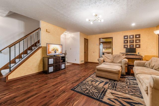 1949 Rockdale Drive, 32, Columbus, OH 43229