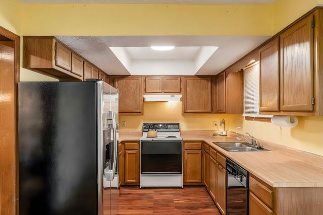 1949 Rockdale Drive, 32, Columbus, OH 43229