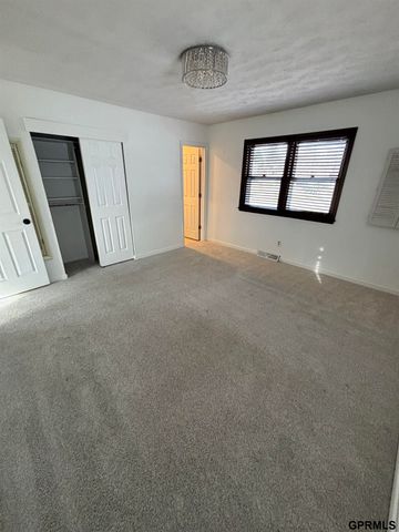 4824 Glasgow Avenue, Omaha, NE 68157