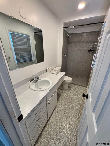 4824 Glasgow Avenue, Omaha, NE 68157