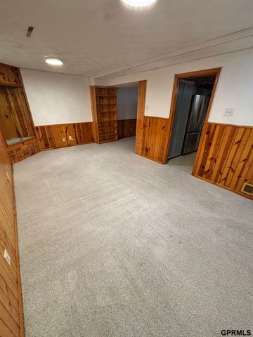 4824 Glasgow Avenue, Omaha, NE 68157