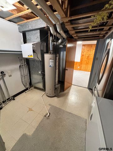 4824 Glasgow Avenue, Omaha, NE 68157