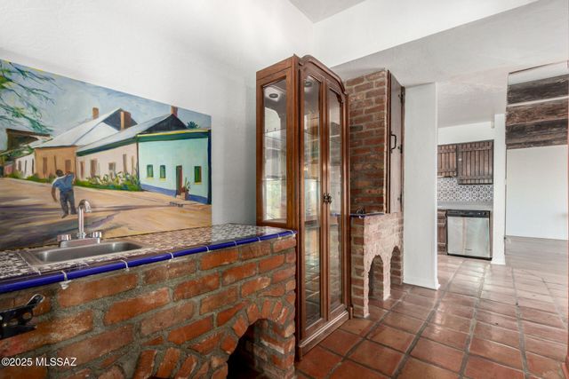 4051 W Anklam Road, Tucson, AZ 85745