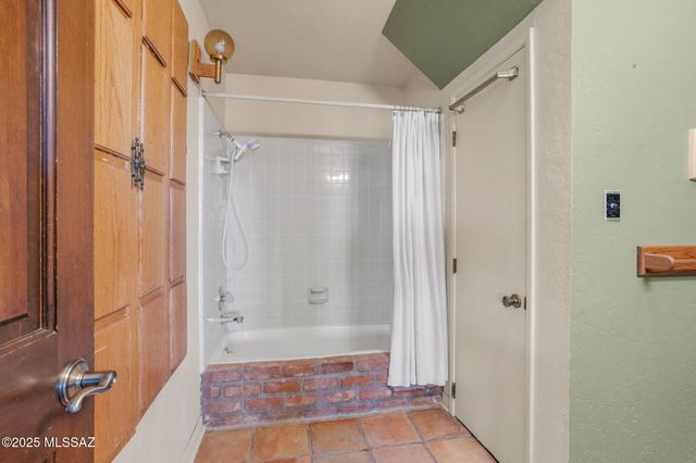 4051 W Anklam Road, Tucson, AZ 85745