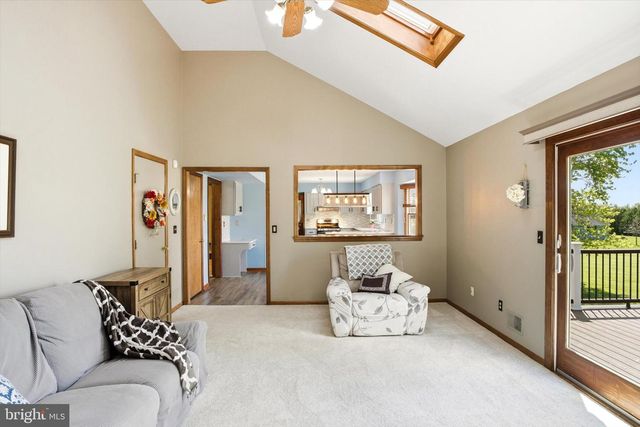 25446 MOUNT PLEASANT RD, Columbus, NJ 08022