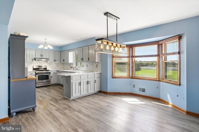 25446 MOUNT PLEASANT RD, Columbus, NJ 08022