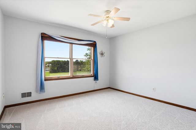 25446 MOUNT PLEASANT RD, Columbus, NJ 08022