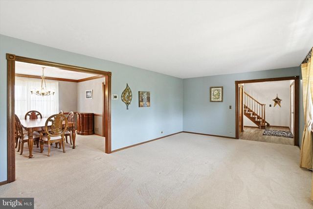 25446 MOUNT PLEASANT RD, Columbus, NJ 08022